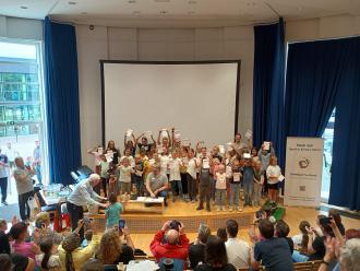 Abschlussveranstaltung mit den Eltern. Vorstellung der einzelnen Gruppen sowie die Übergabe des deutschen Sportabzeichens